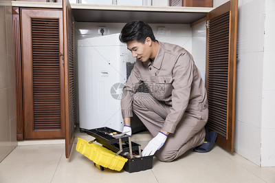 工人家电维修洗衣机